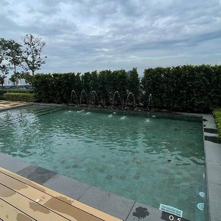 Beacon Suites With Infinity Pool At Georgetown By Wl Екстер'єр фото