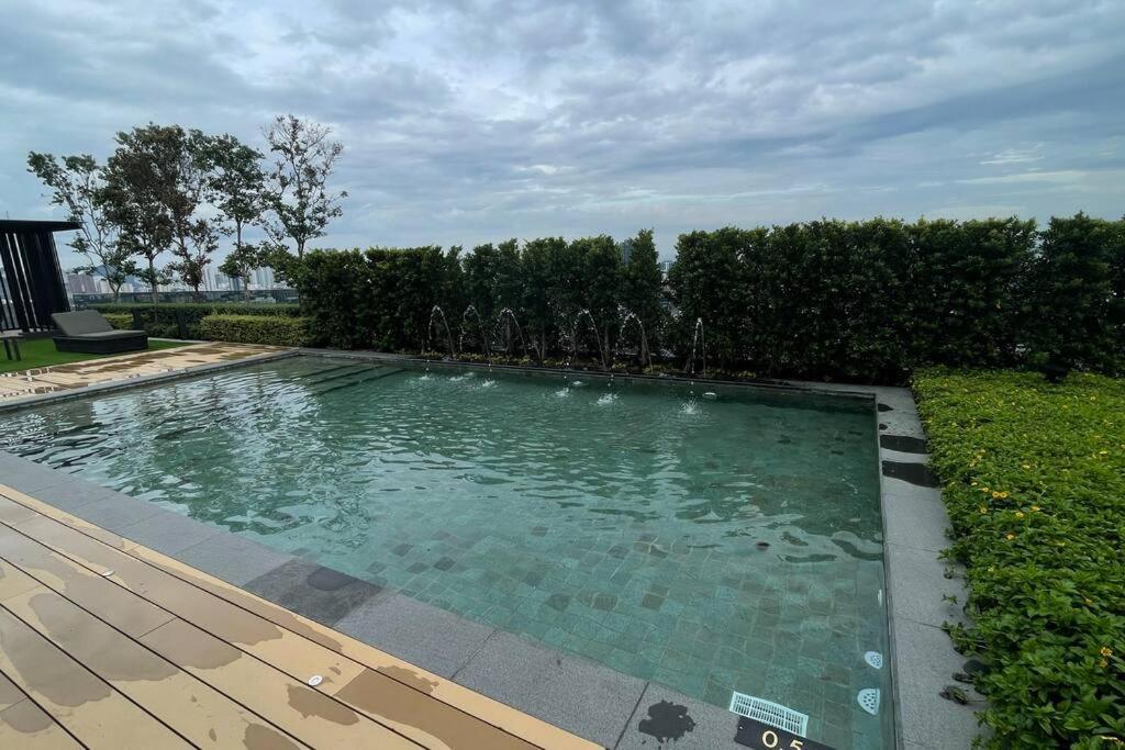 Beacon Suites With Infinity Pool At Georgetown By Wl Екстер'єр фото