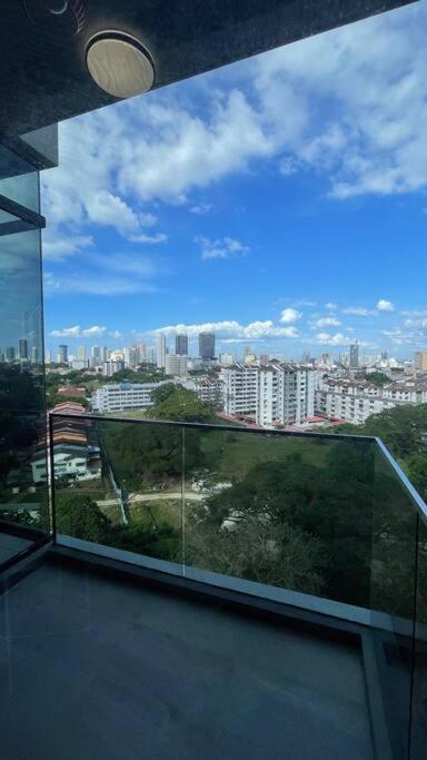 Beacon Suites With Infinity Pool At Georgetown By Wl Екстер'єр фото